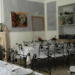 Domaine Des Escaunes Hotell 4*