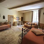 Domaine Des Escaunes Отель 4*
