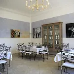 Domaine Des Escaunes 4*