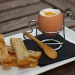 Domaine Des Escaunes Hotell 4*