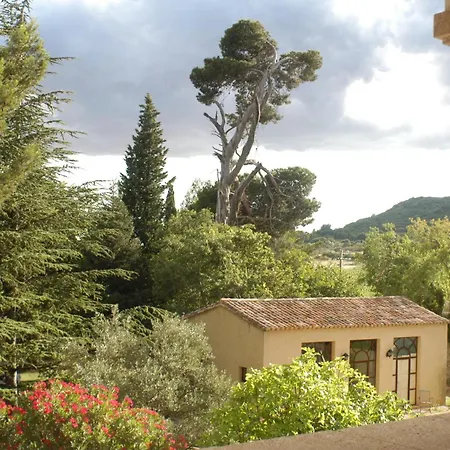 Domaine Des Escaunes 4* Sernhac