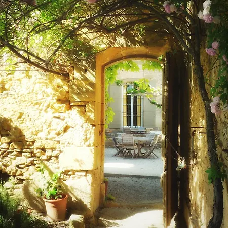 Domaine Des Escaunes Отель