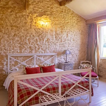 Domaine Des Escaunes 4* Sernhac
