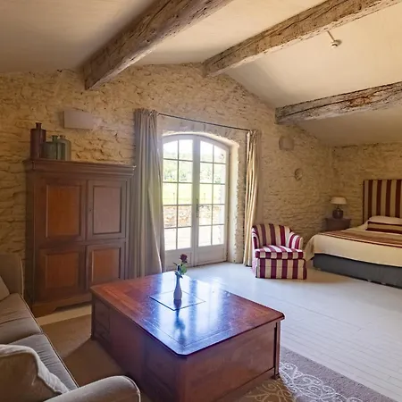 Domaine Des Escaunes Hotel