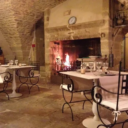 Hotel Domaine Des Escaunes Sernhac