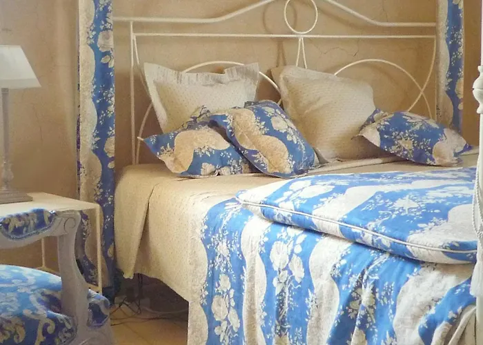 호텔 Domaine Des Escaunes 4*