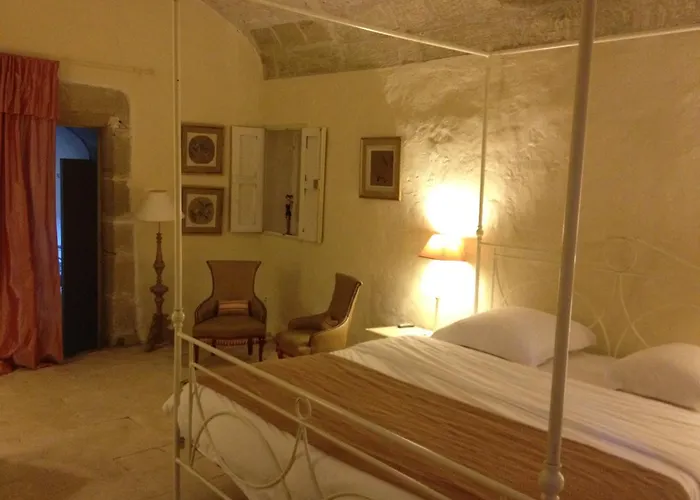 Domaine Des Escaunes 호텔 Sernhac