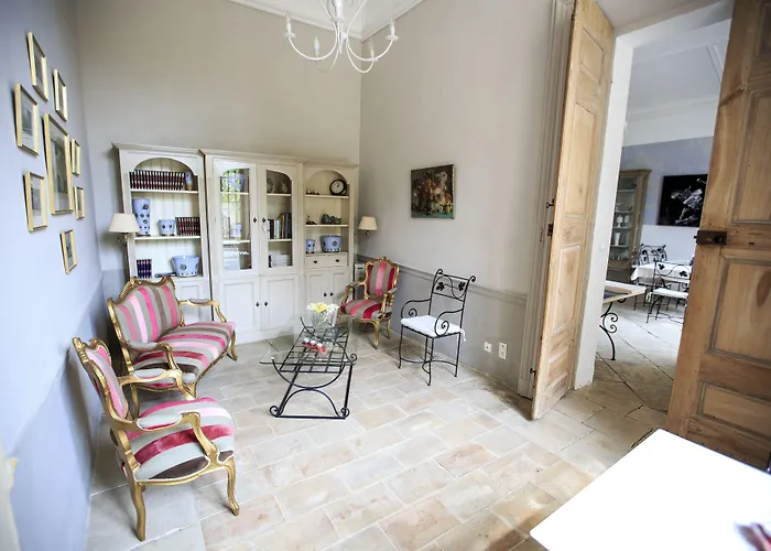 Отель Domaine Des Escaunes 4*