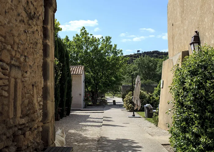 Domaine Des Escaunes 호텔 Sernhac